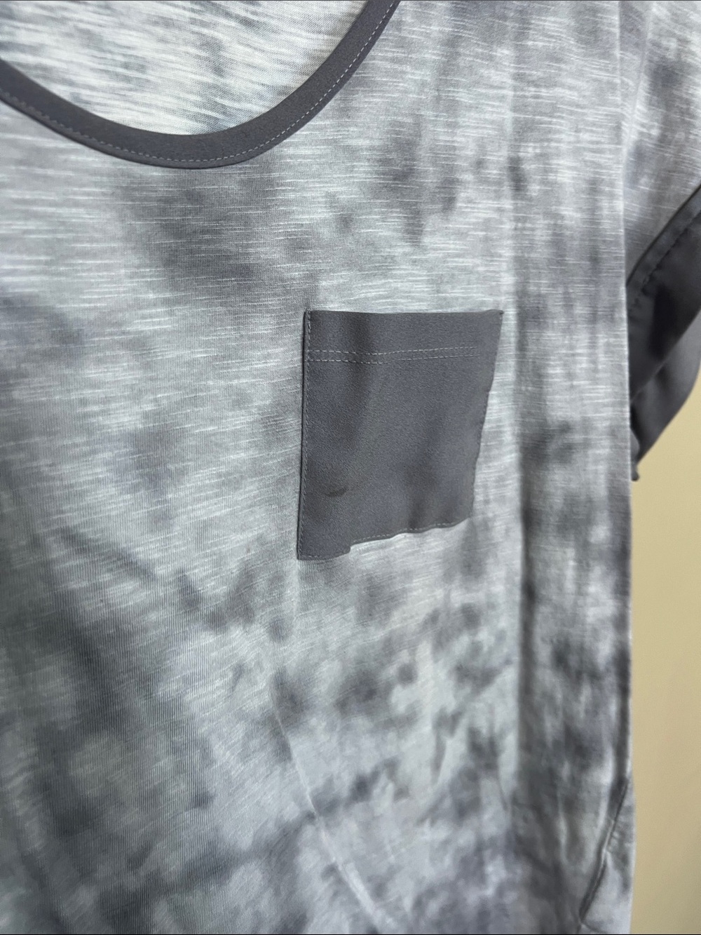 Jones New York Gray Tie-Dye Short Sleeve Pocket Tee - Picture 3 of 7
